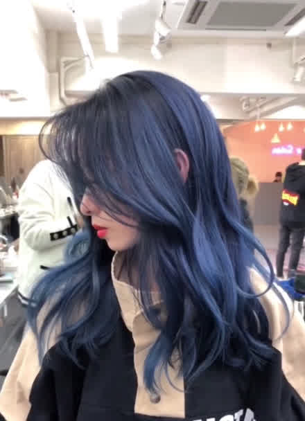 欧美混血感蓝黑色渐变发色上海染发设计师唐梓宸