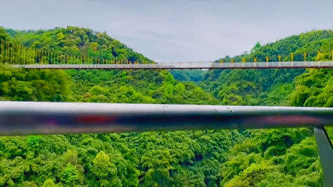 川西竹海|網紅玻璃橋|離成都周邊2小時的旅行地.