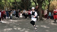【舞】精彩的曳步舞表演，2021年5月23日北京紫竹院公园-2