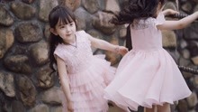 两只可爱的小混血Sophia Millar＆Sophia Aurora穿上公主裙，真是太漂亮了