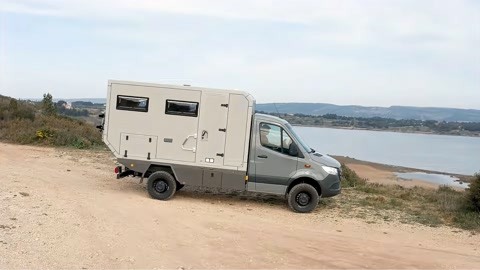 奔驰斯宾特越野房车4x4图片