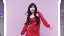 红衣美少女超完美韩国女团舞蹈模仿秀