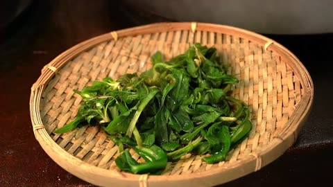 蓼茸蒿图片