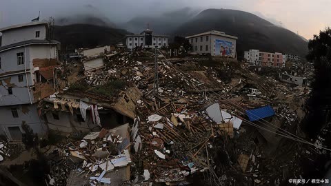 云南省香格里拉47级地震