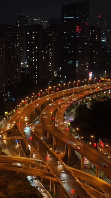 夜幕下的昆明  原来车水马龙 才是最美丽的风景